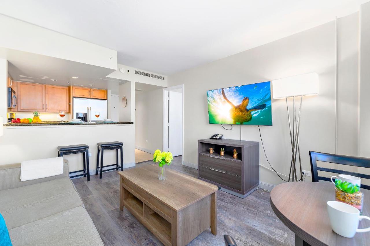 Renovated With City View At Aqua Palms Waikiki Honolulu Ngoại thất bức ảnh