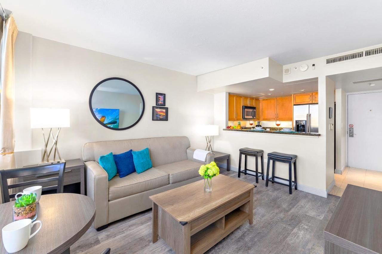 Renovated With City View At Aqua Palms Waikiki Honolulu Ngoại thất bức ảnh