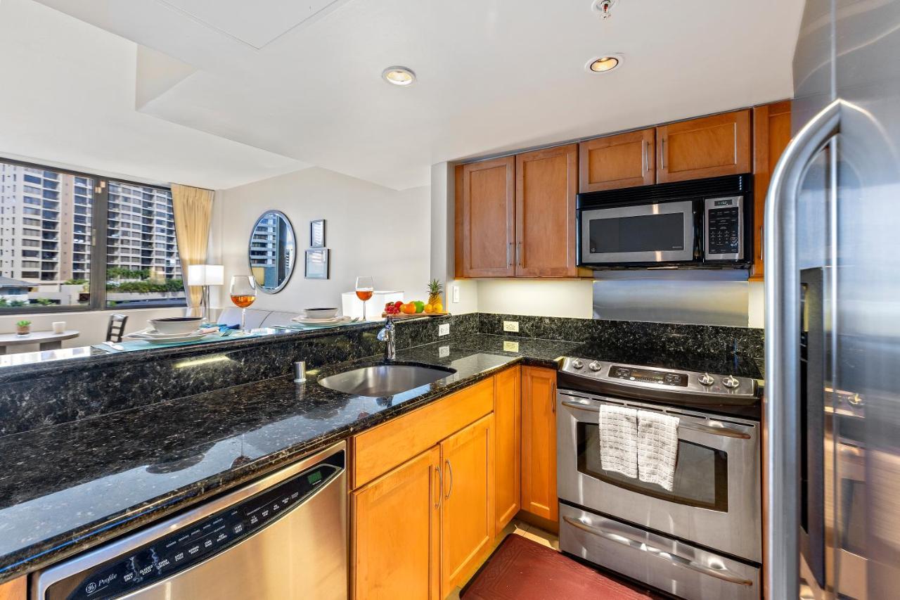 Renovated With City View At Aqua Palms Waikiki Honolulu Ngoại thất bức ảnh