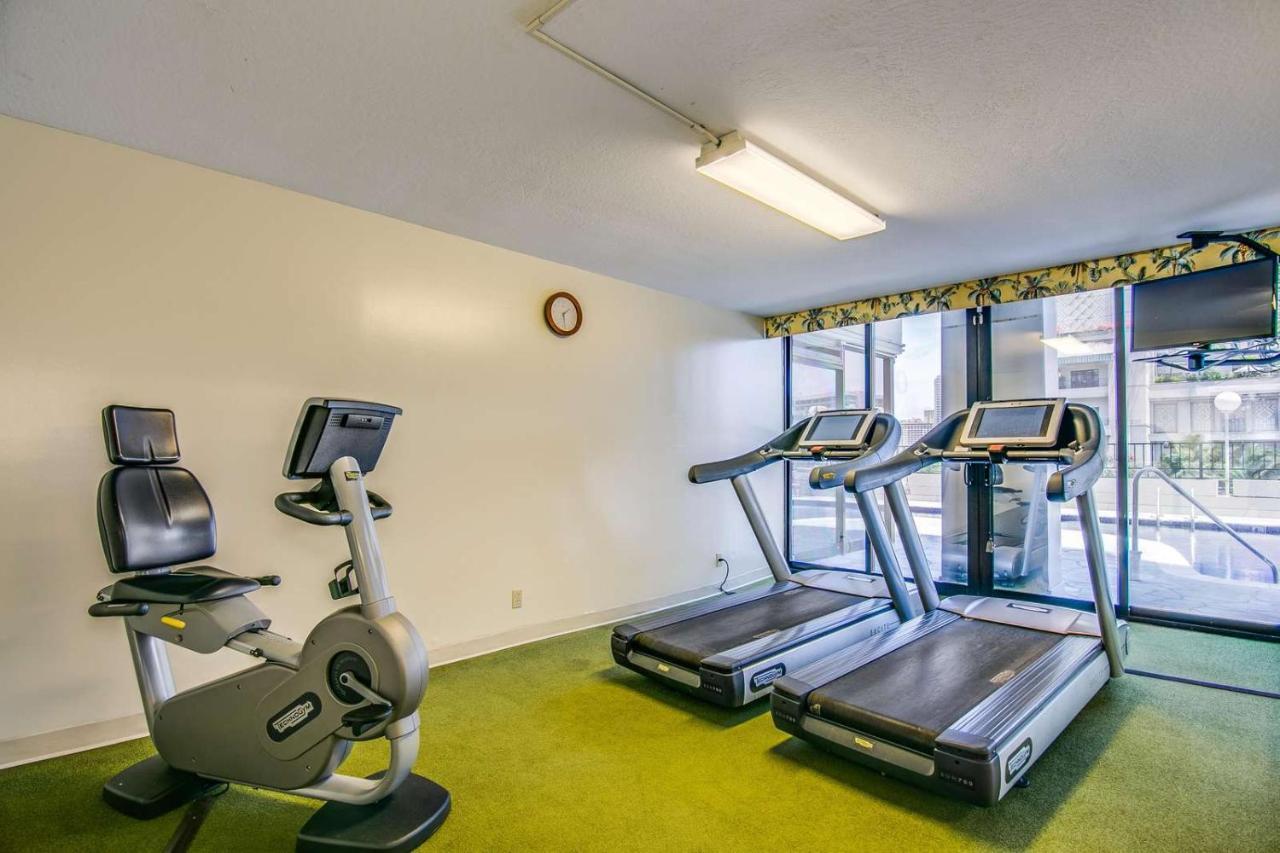 Renovated With City View At Aqua Palms Waikiki Honolulu Ngoại thất bức ảnh